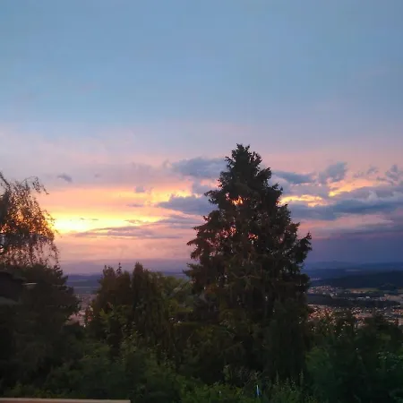 Beachroom 19m2 With Mountain View 民宿 Evilard